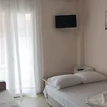 Agias Sofia\'S Cozy Studio 2