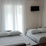 Agias Sofia\'S Cozy Studio 2